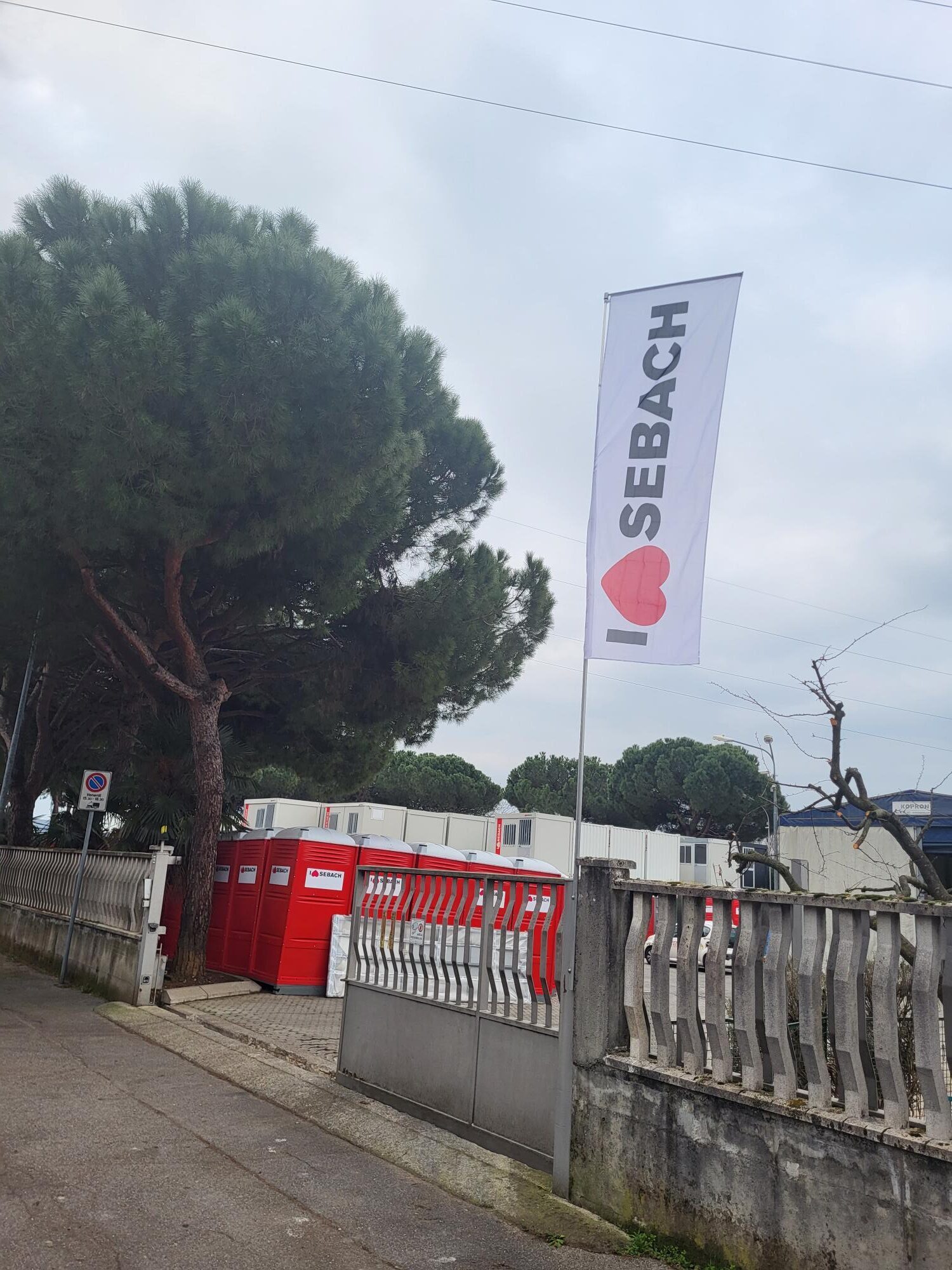 I love Sebach - Ingresso sede operativa Gruppo Sesi Monza via della Guerrina Monza Brianza MB